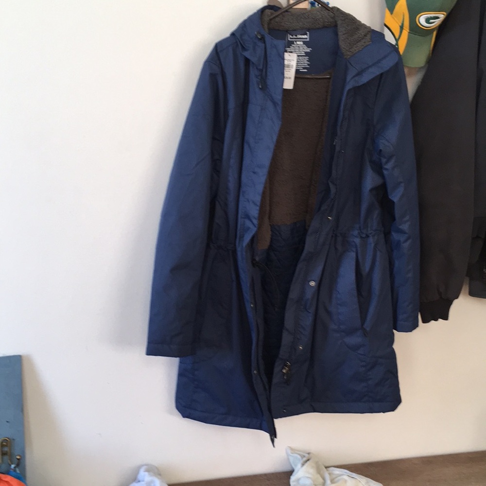 LL Bean Winter Warmer Coat size large